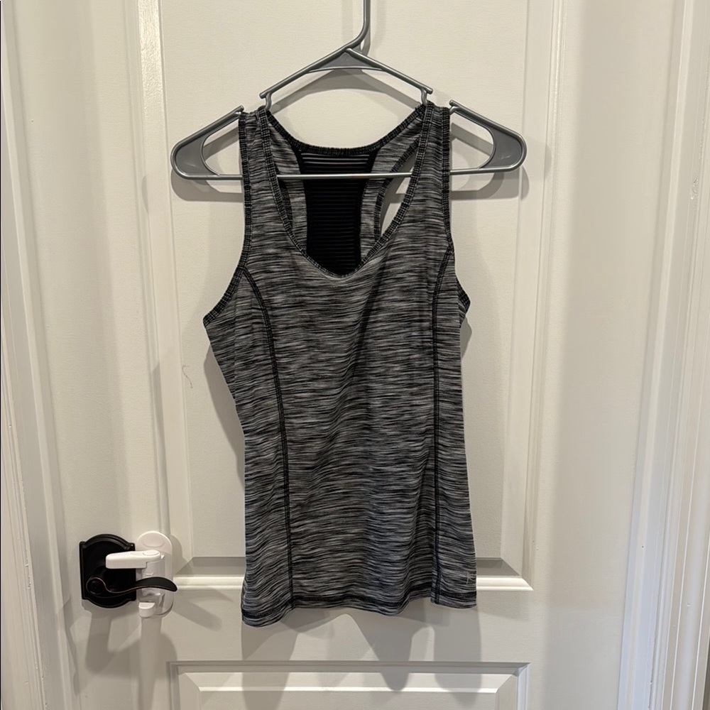 Danskin Fitted Gray Black Sleeveless Tank Top